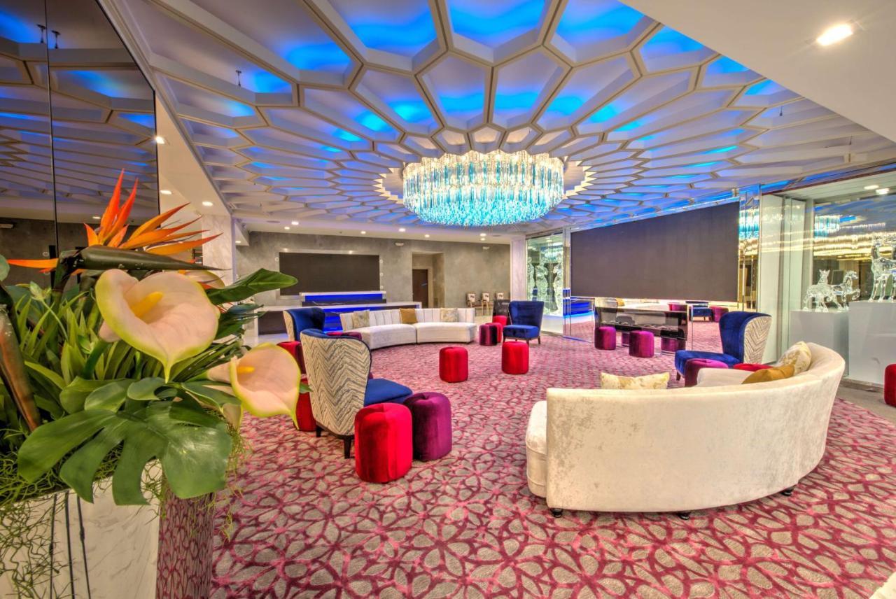 Doubletree By Hilton Brookhollow Houston