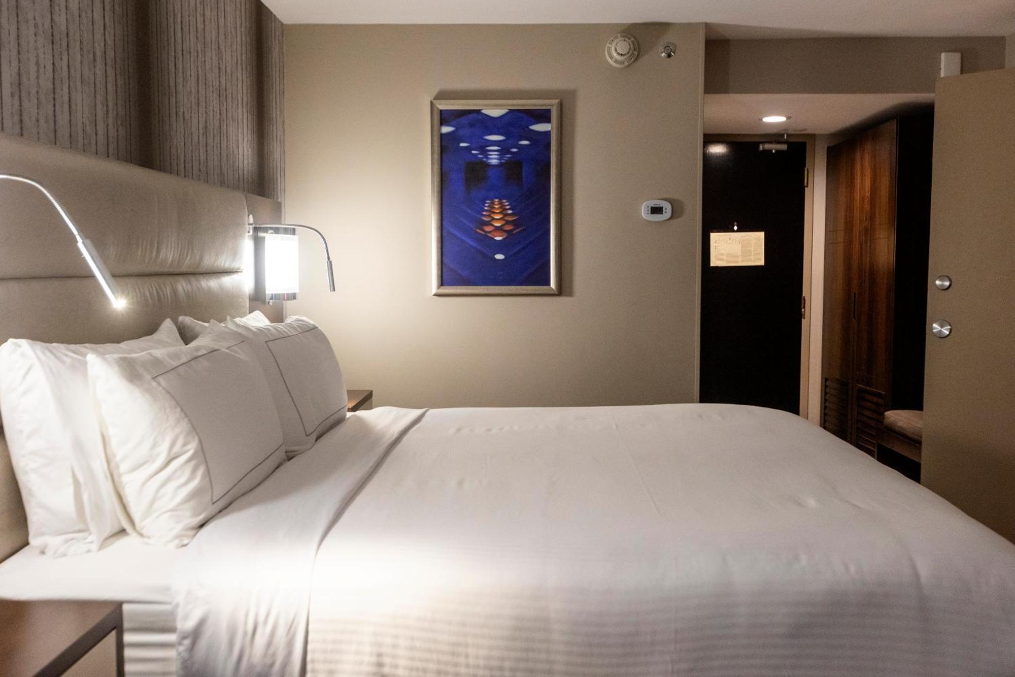 Doubletree By Hilton Brookhollow Houston