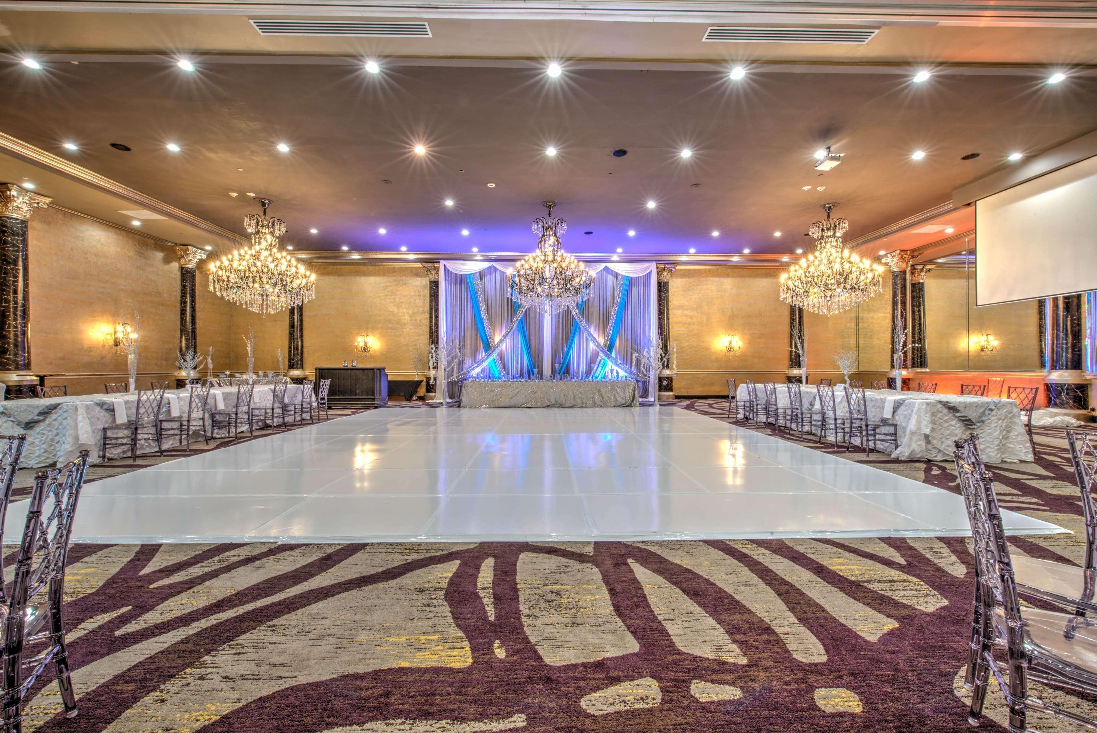 Doubletree By Hilton Brookhollow Houston
