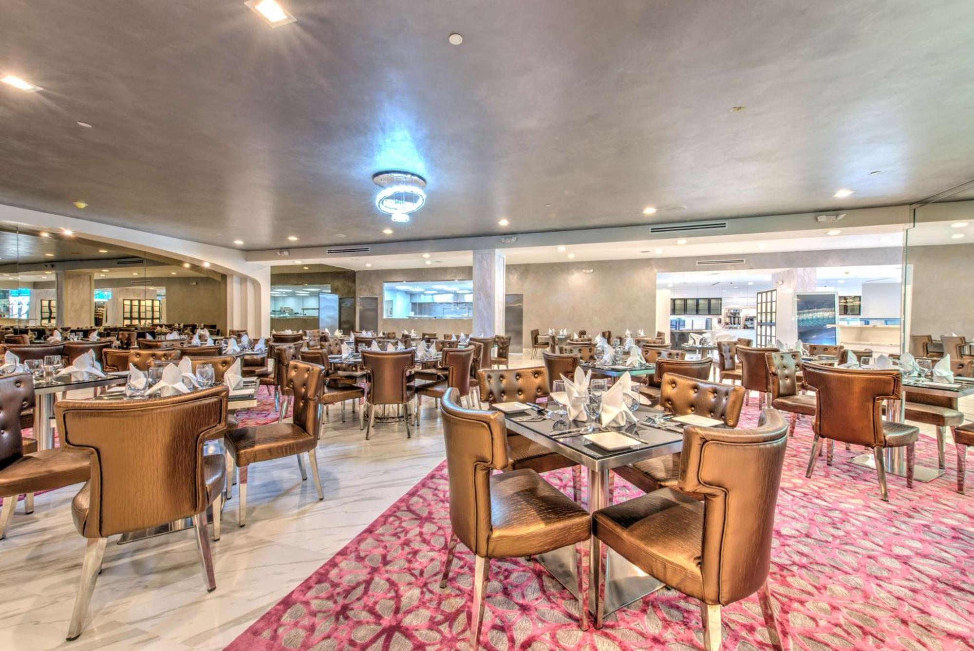 Doubletree By Hilton Brookhollow 4*