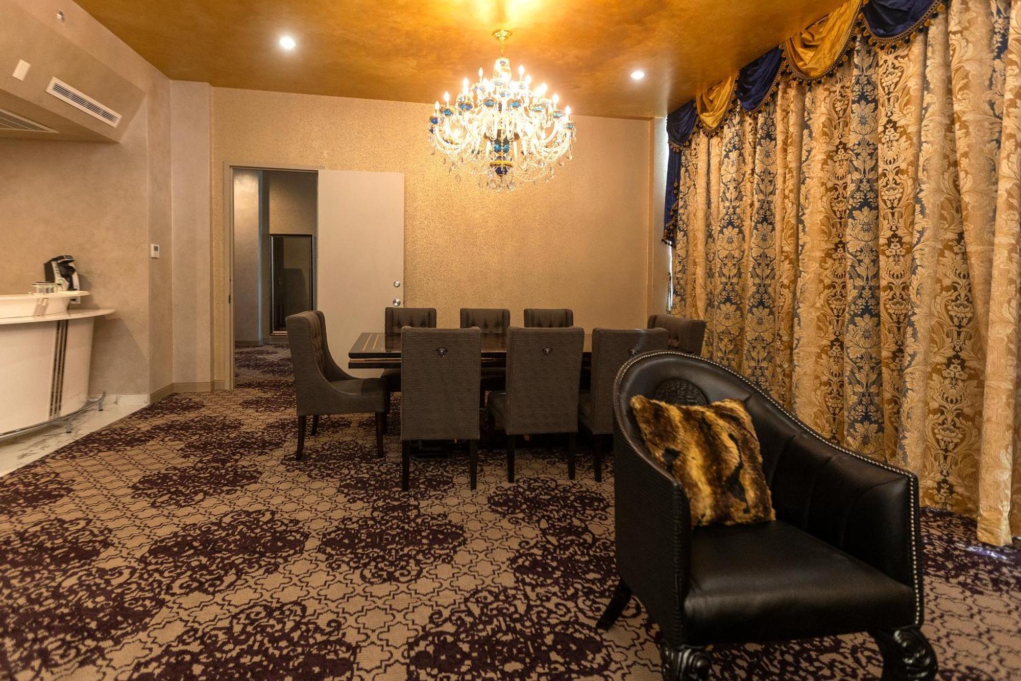 Doubletree By Hilton Brookhollow 4*