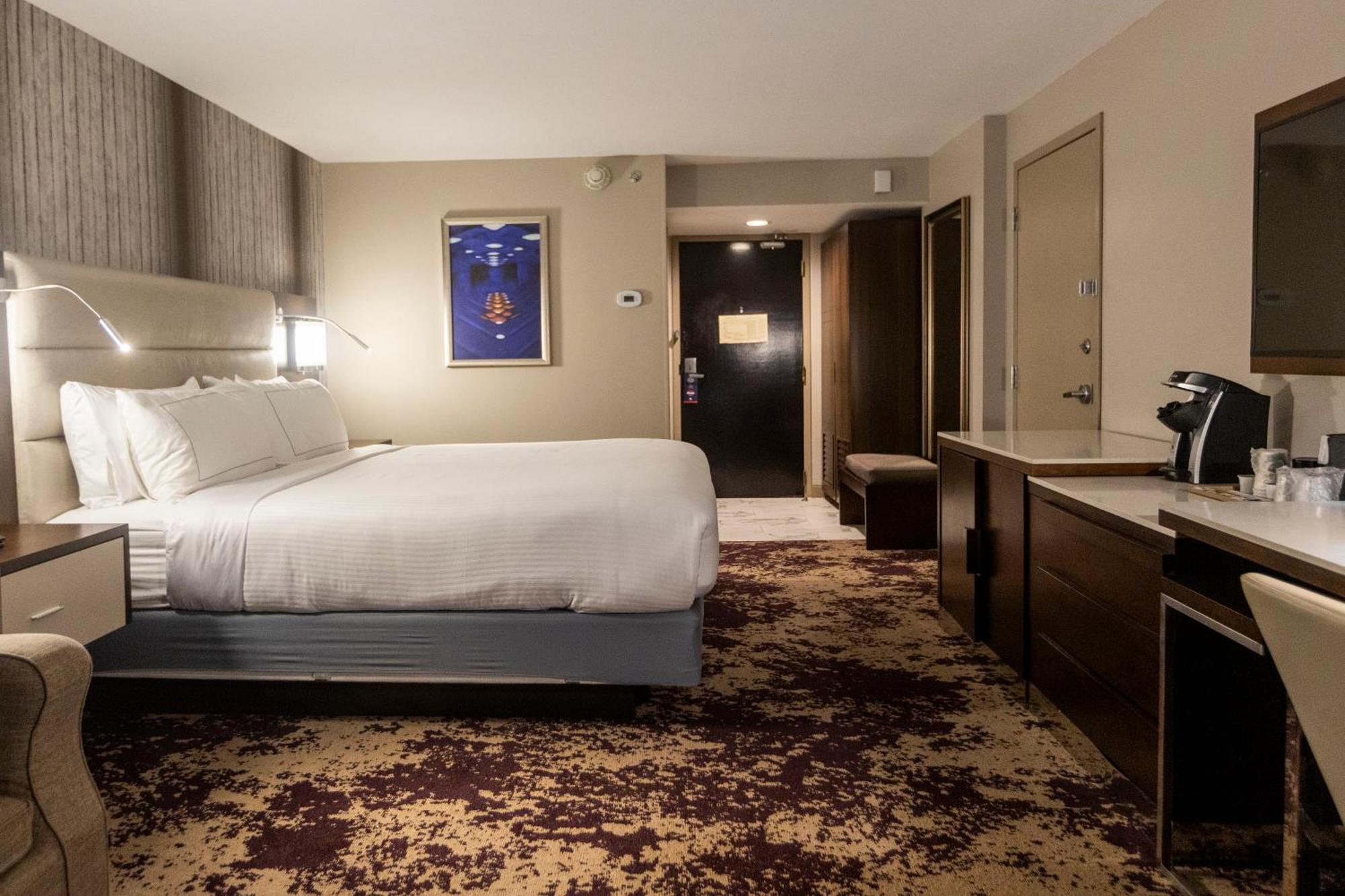 Doubletree By Hilton Brookhollow Houston