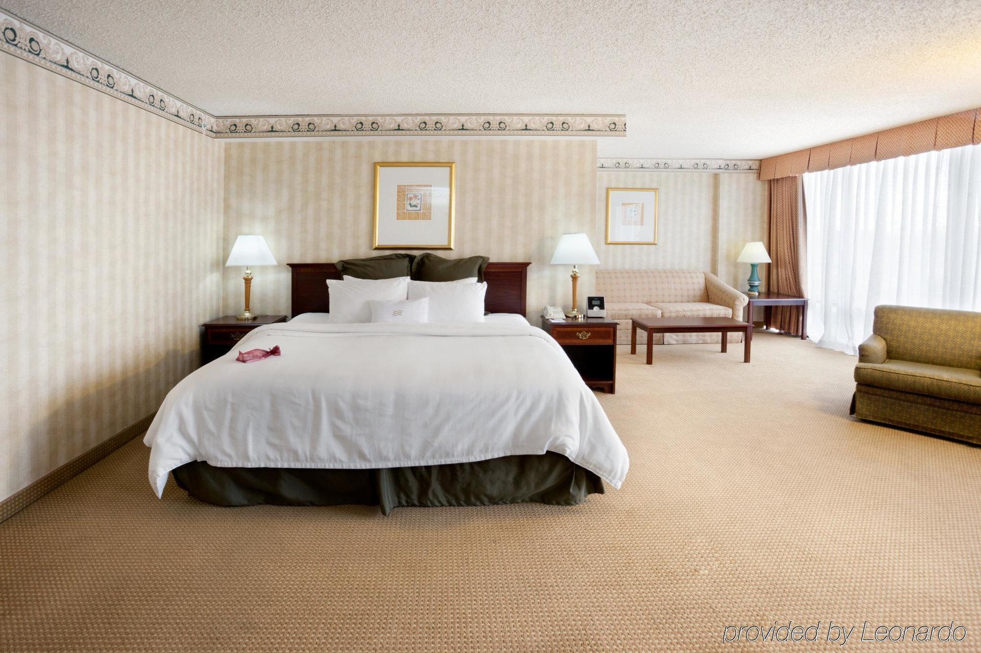 Hotel Doubletree By Hilton Brookhollow