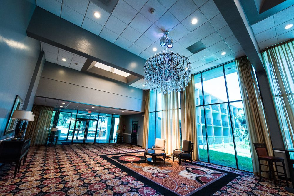 Doubletree By Hilton Brookhollow Hotel Houston